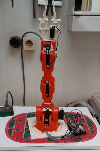 Arduino TinkerKit Braccio bras robot kit à assembler