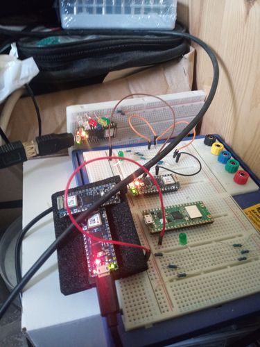 Arduino Nano RP2040 Connect avec headers WiFi Bluetooth
