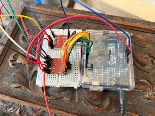 Arduino UNO R4 Minima carte 32 bits Renesas 5V