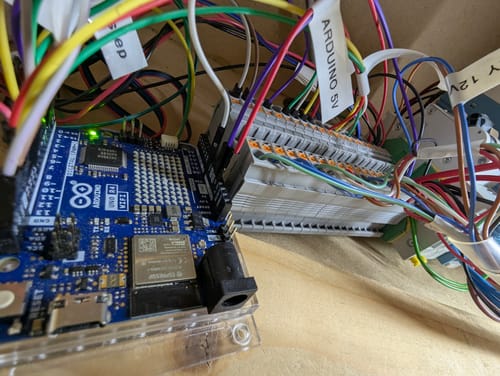 Arduino Uno R4 WiFi carte développement WiFi