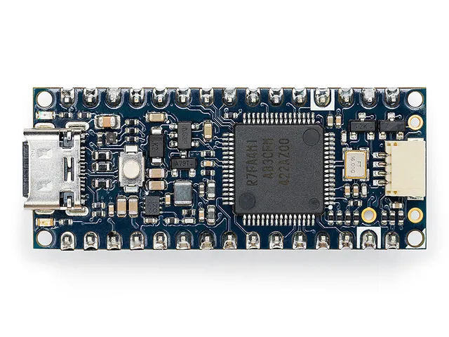 Arduino Nano R4 carte microcontrôleur avec headers