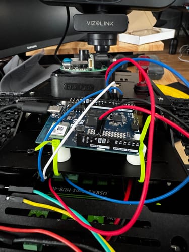 Arduino UNO Q 4GB carte 32GB eMMC Linux