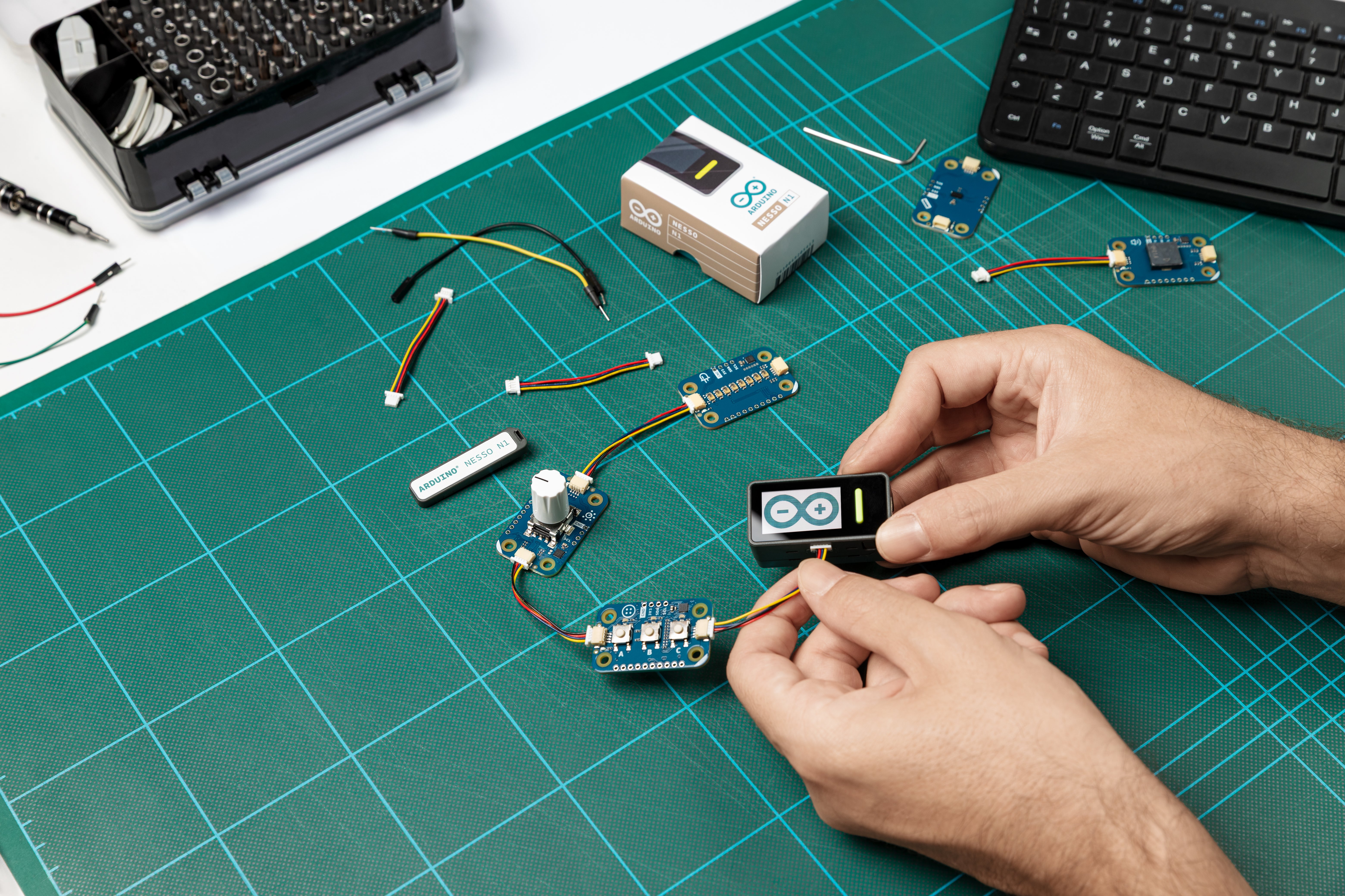 Arduino Nesso N1 kit IoT Wi-Fi 6 LoRa écran tactile