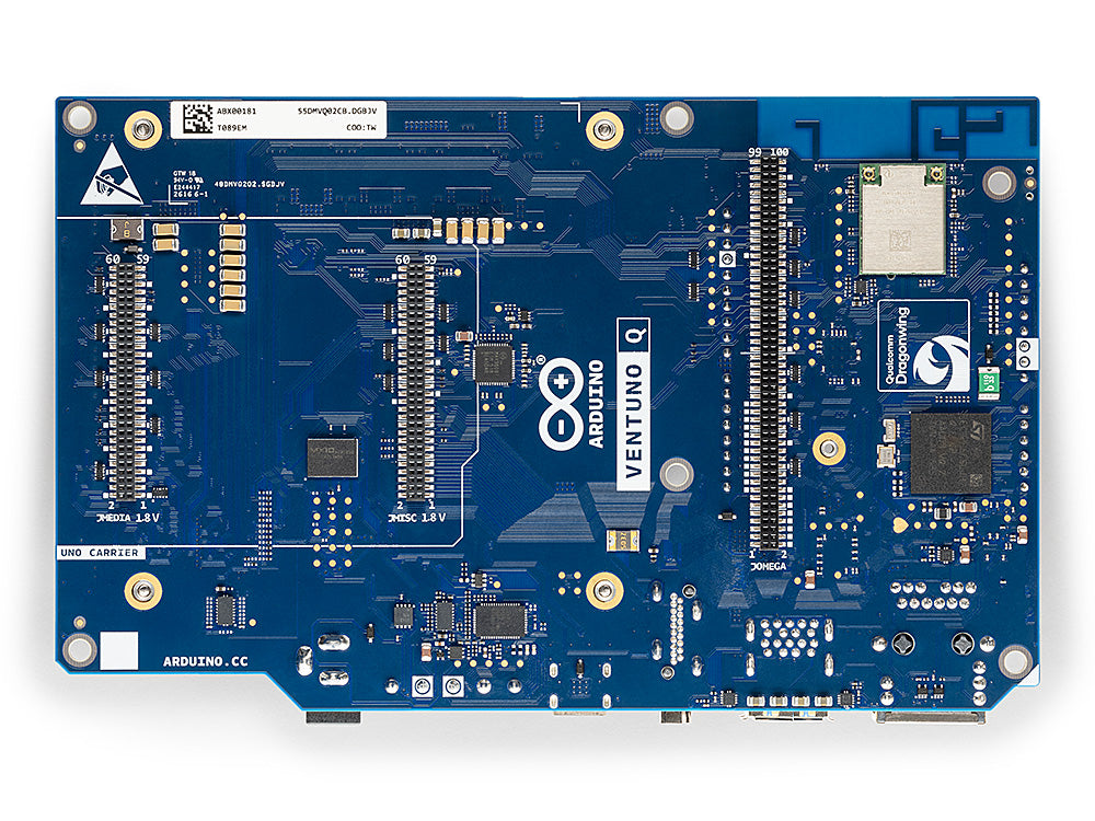Arduino Ventuno Q carte IA Linux 16 Go edge