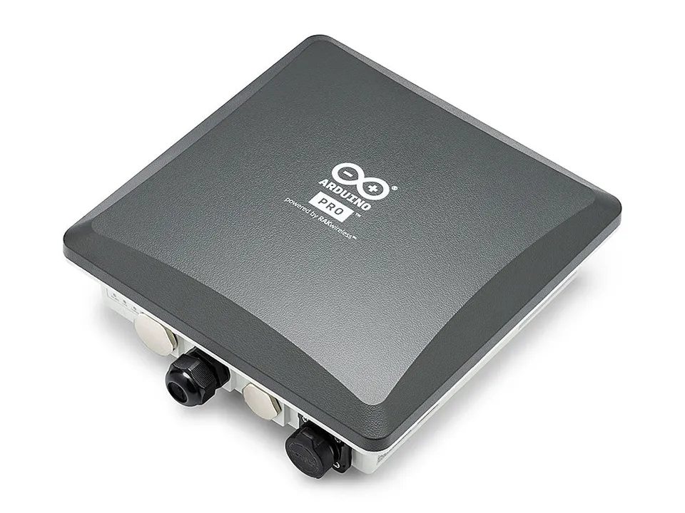 Arduino WisGate Edge Pro passerelle LoRa outdoor PoE