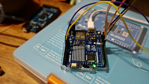 Arduino Uno R4 WiFi carte développement WiFi