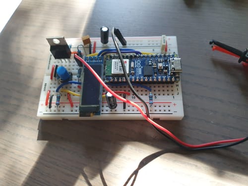 Arduino Nano ESP32 carte développement avec headers WiFi Bluetooth