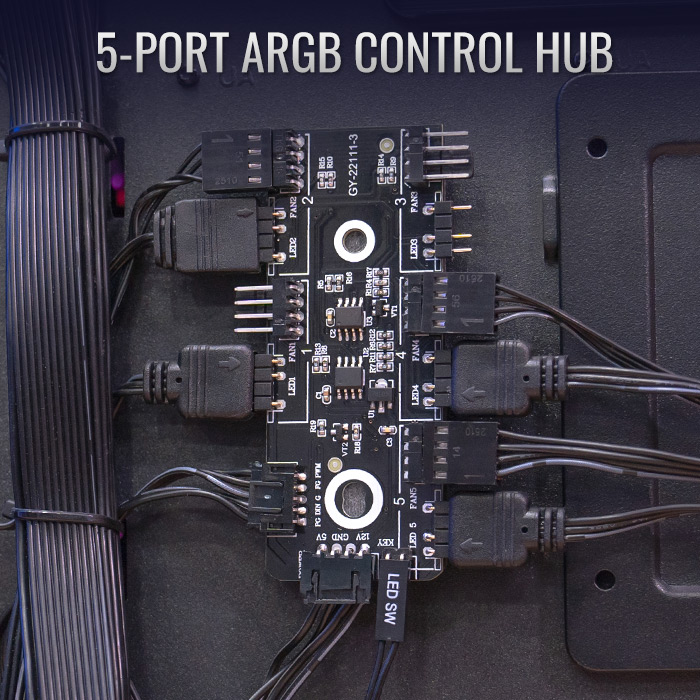 AeroCool Interstellar boitier PC moyen tour gamer