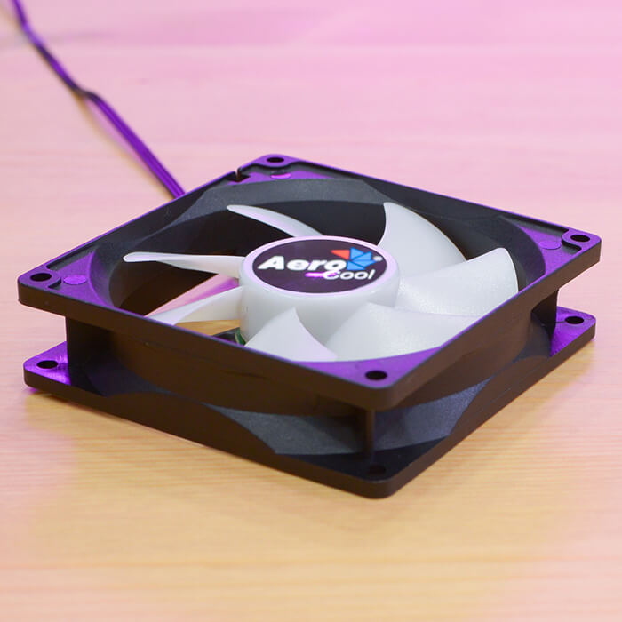 AeroCool Frost 9 Ventilateur PC 90mm RGB Fixe Molex