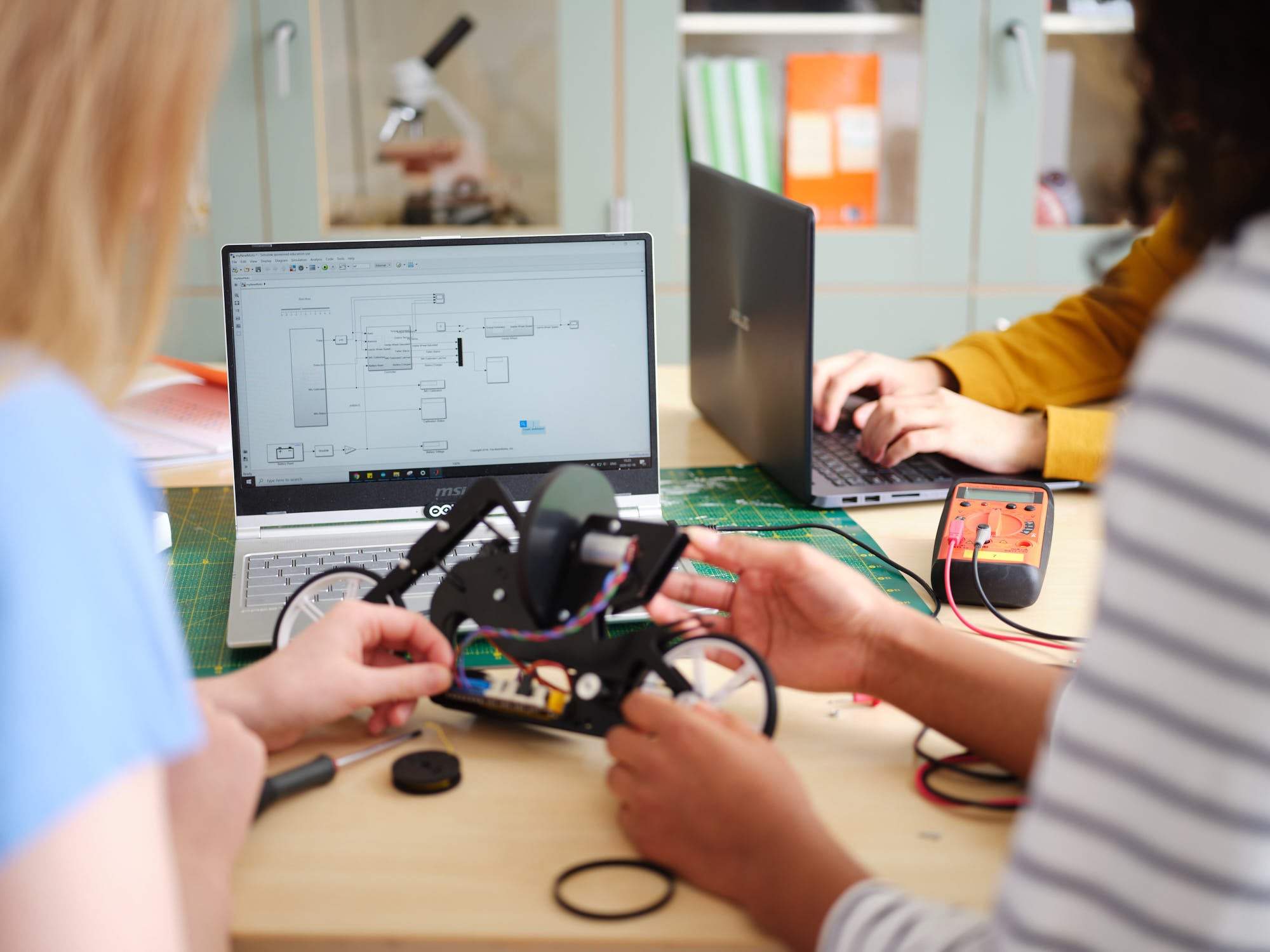 Arduino Engineering Kit Rev2 kit robotique MATLAB