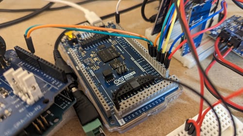 Arduino GIGA R1 WiFi carte STM32H747 76 GPIO