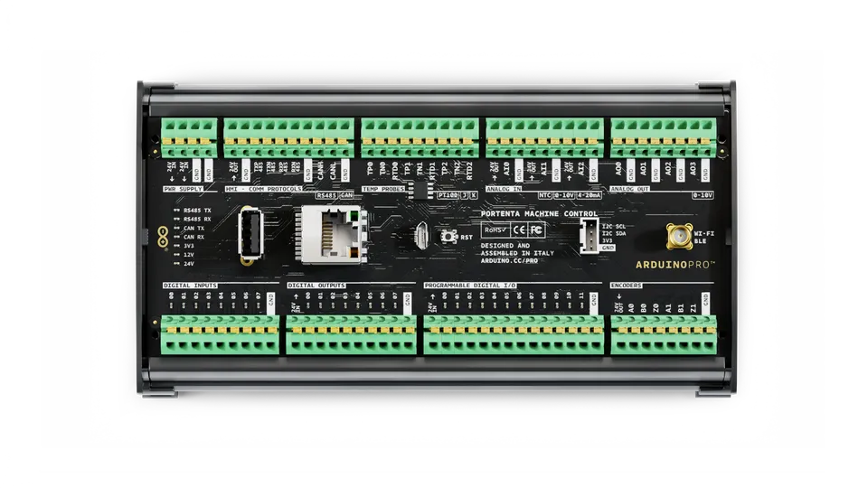 Arduino Portenta Machine Control contrôleur industriel PLC