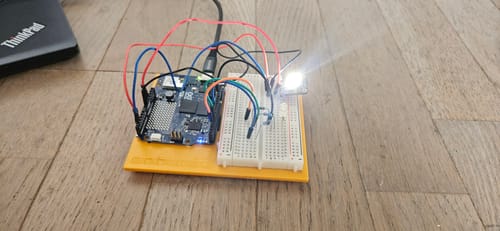 Arduino UNO Q 2GB carte Linux IA Debian 16GB