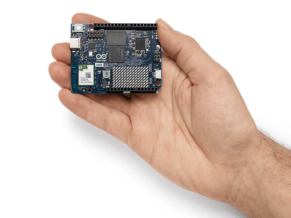 Arduino UNO Q 4GB carte 32GB eMMC Linux