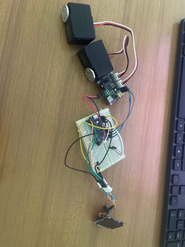 Arduino Nano R4 carte microcontrôleur avec headers